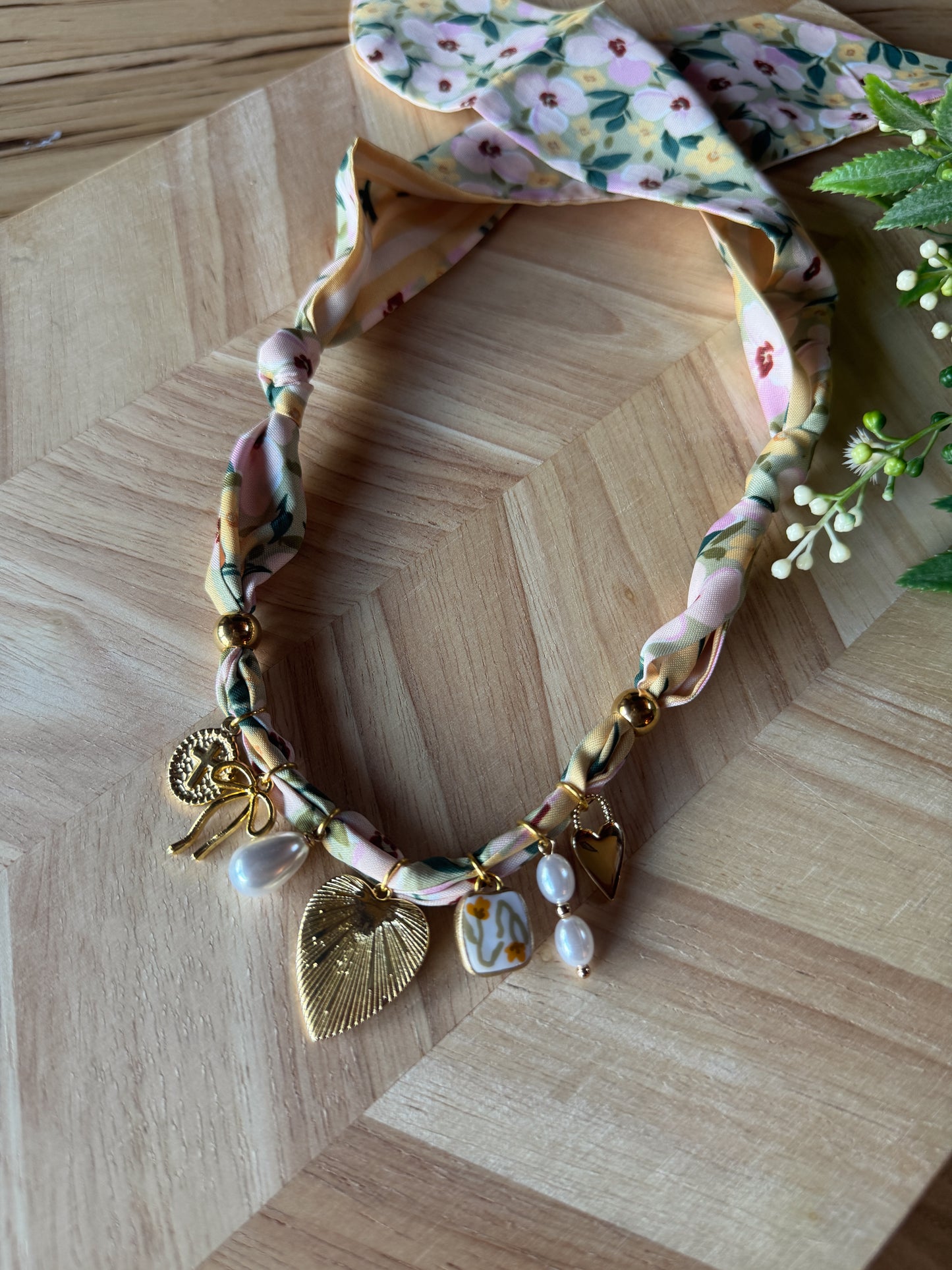 Lola Necklace