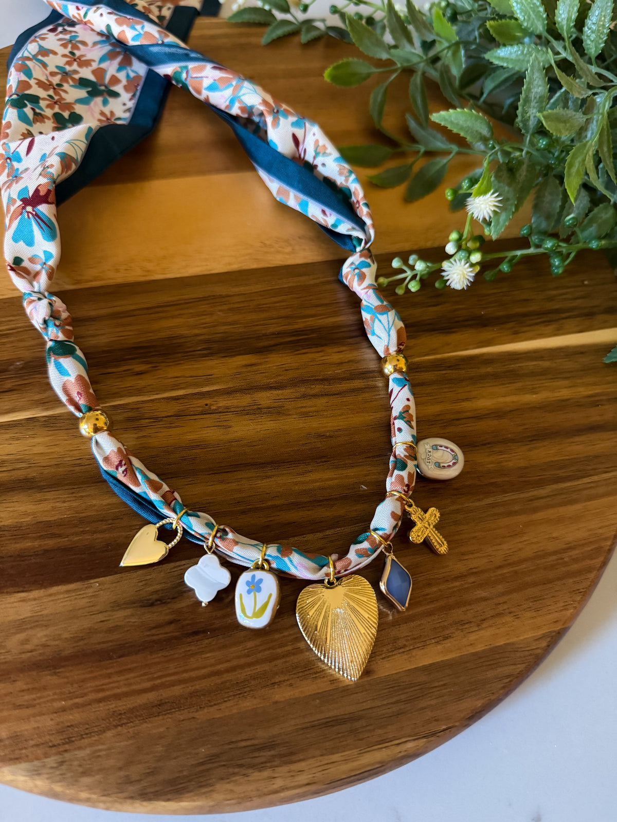 Tia Necklace