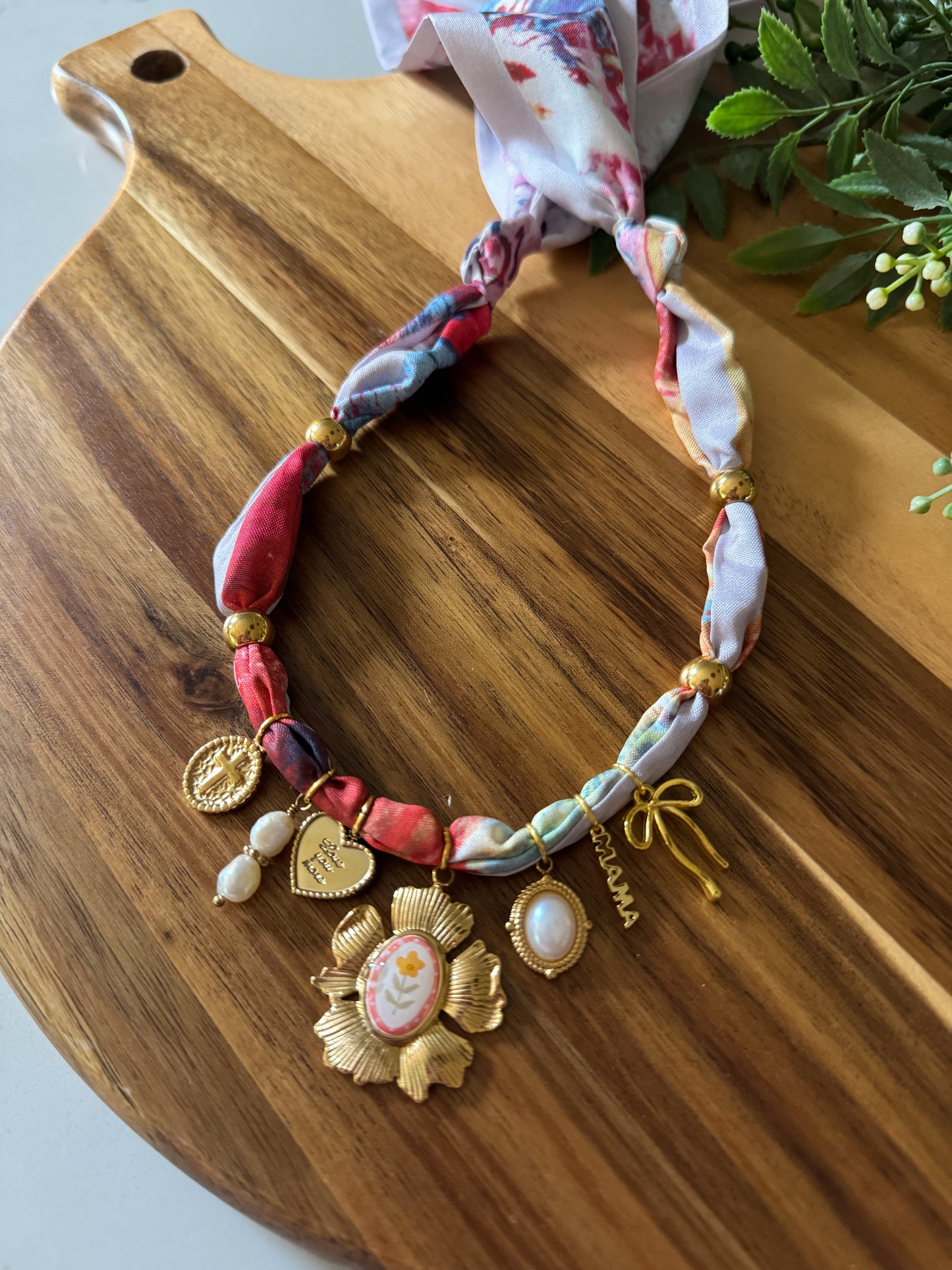 Mama Necklace No.17