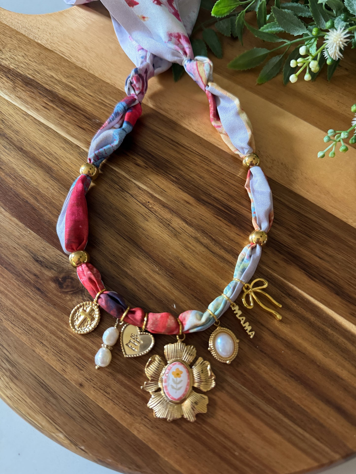 Mama Necklace No.17