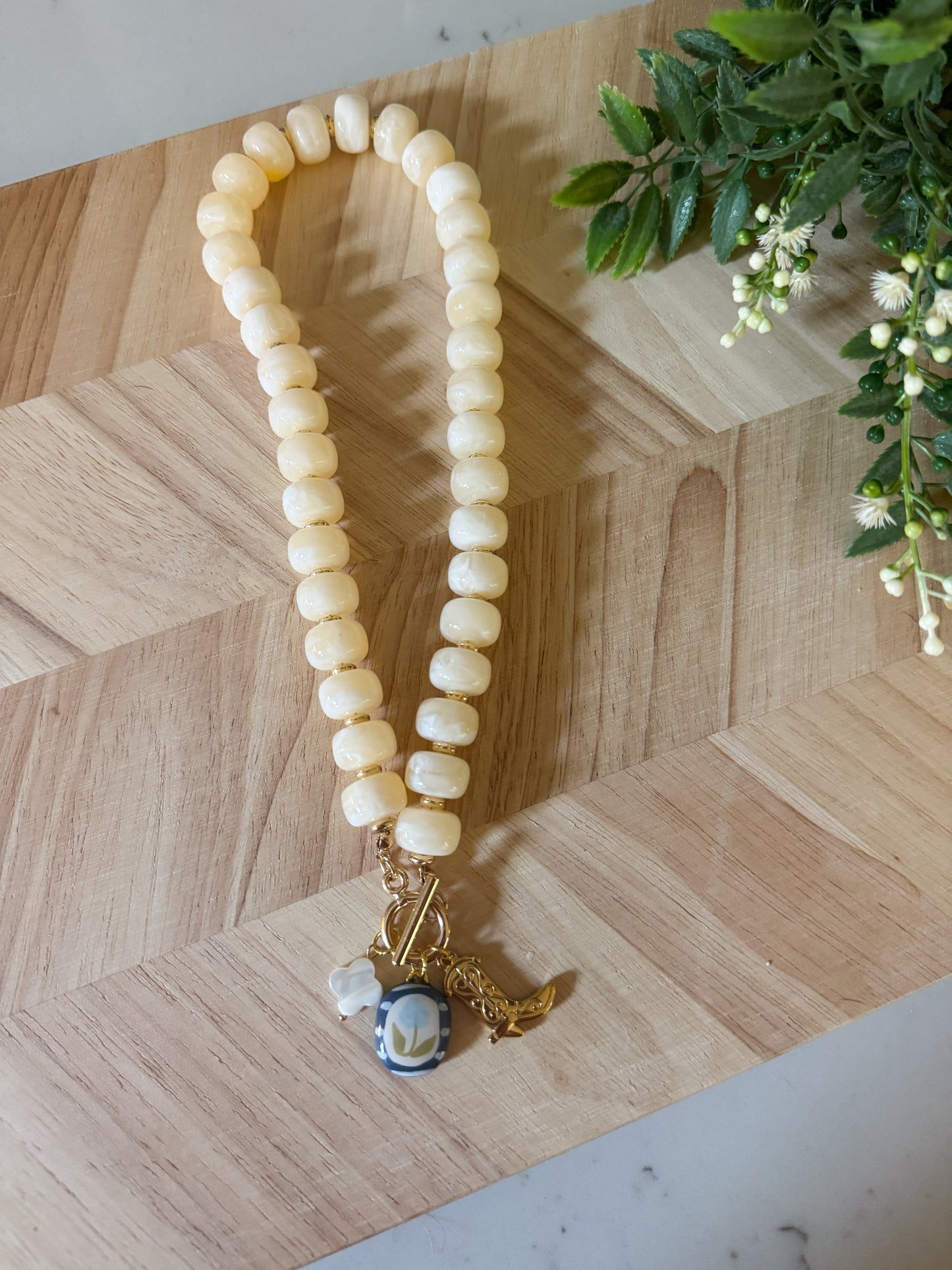 Lola Necklace