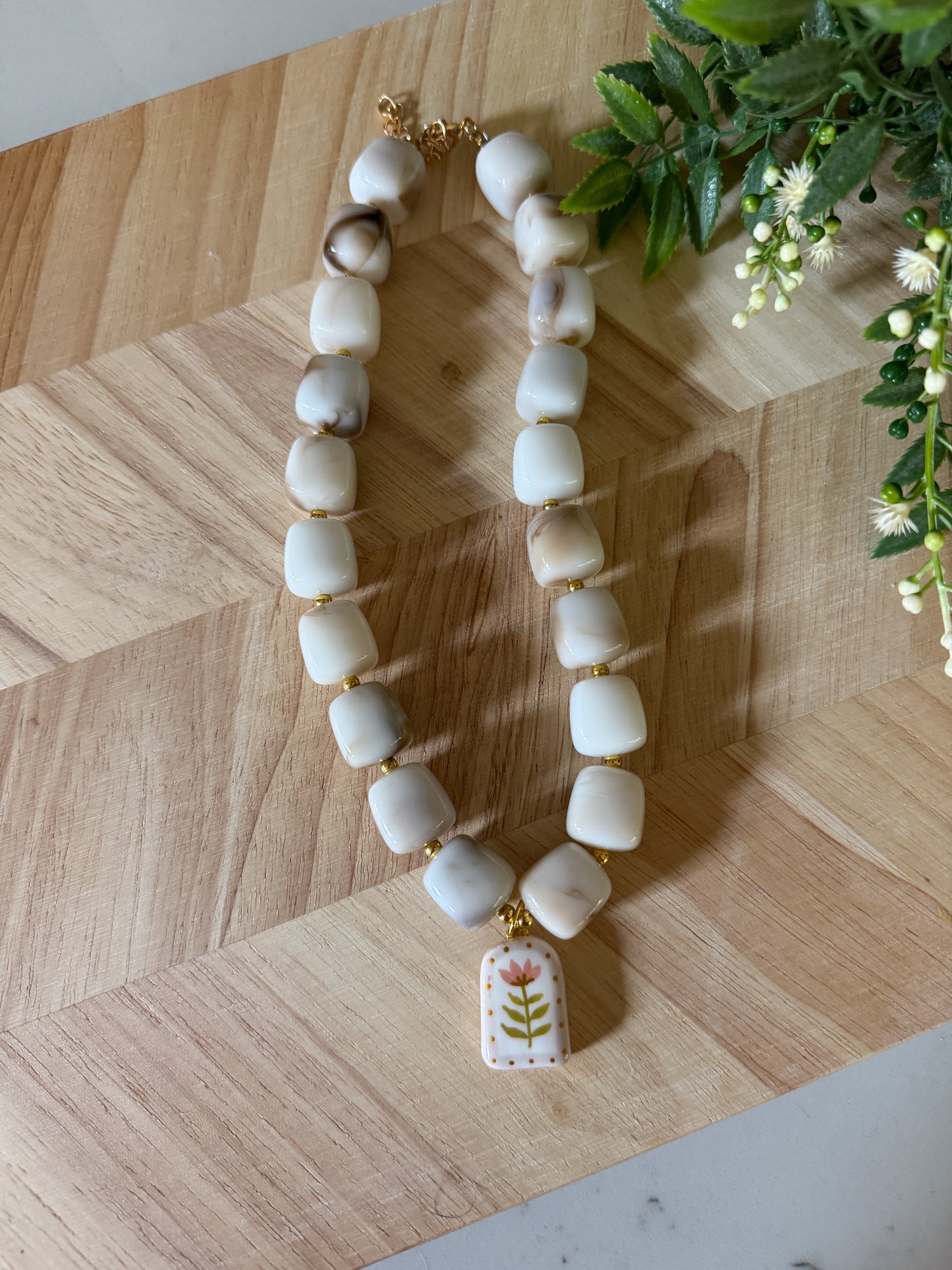 Shelly Necklace