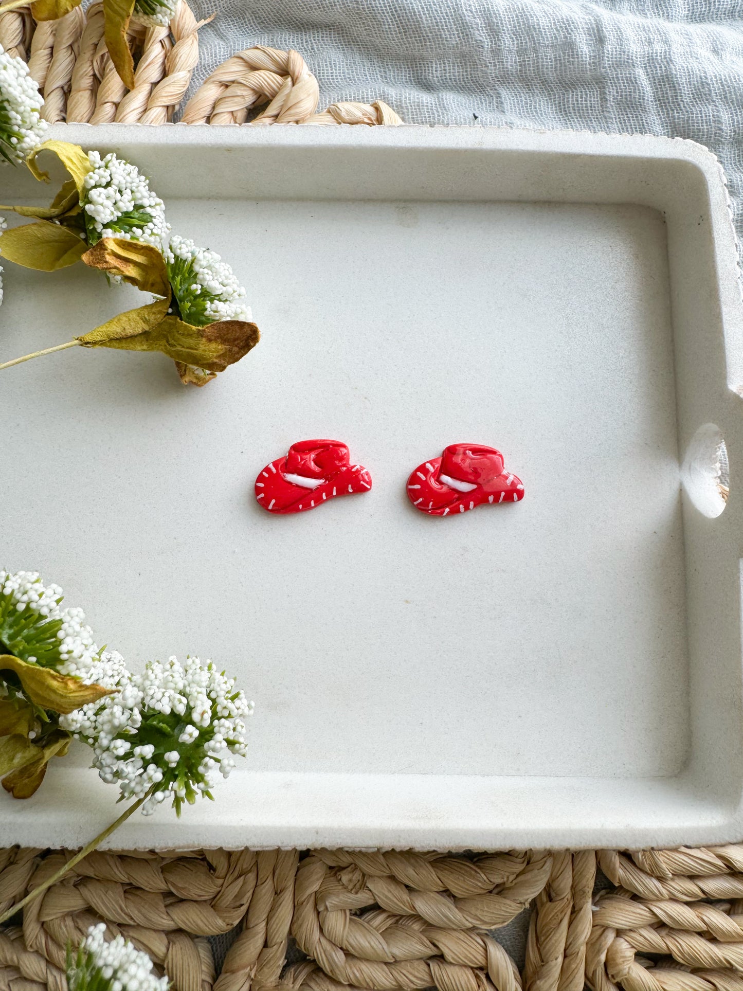 Jessie Hat Studs