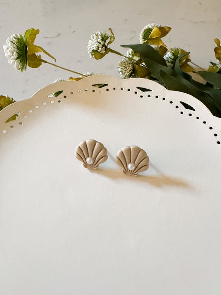 Shell Studs