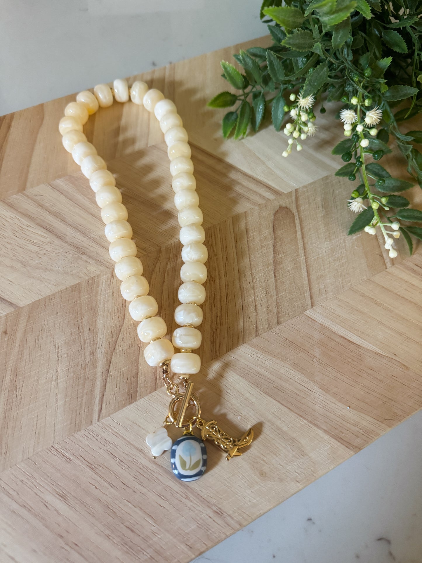 Lola Necklace