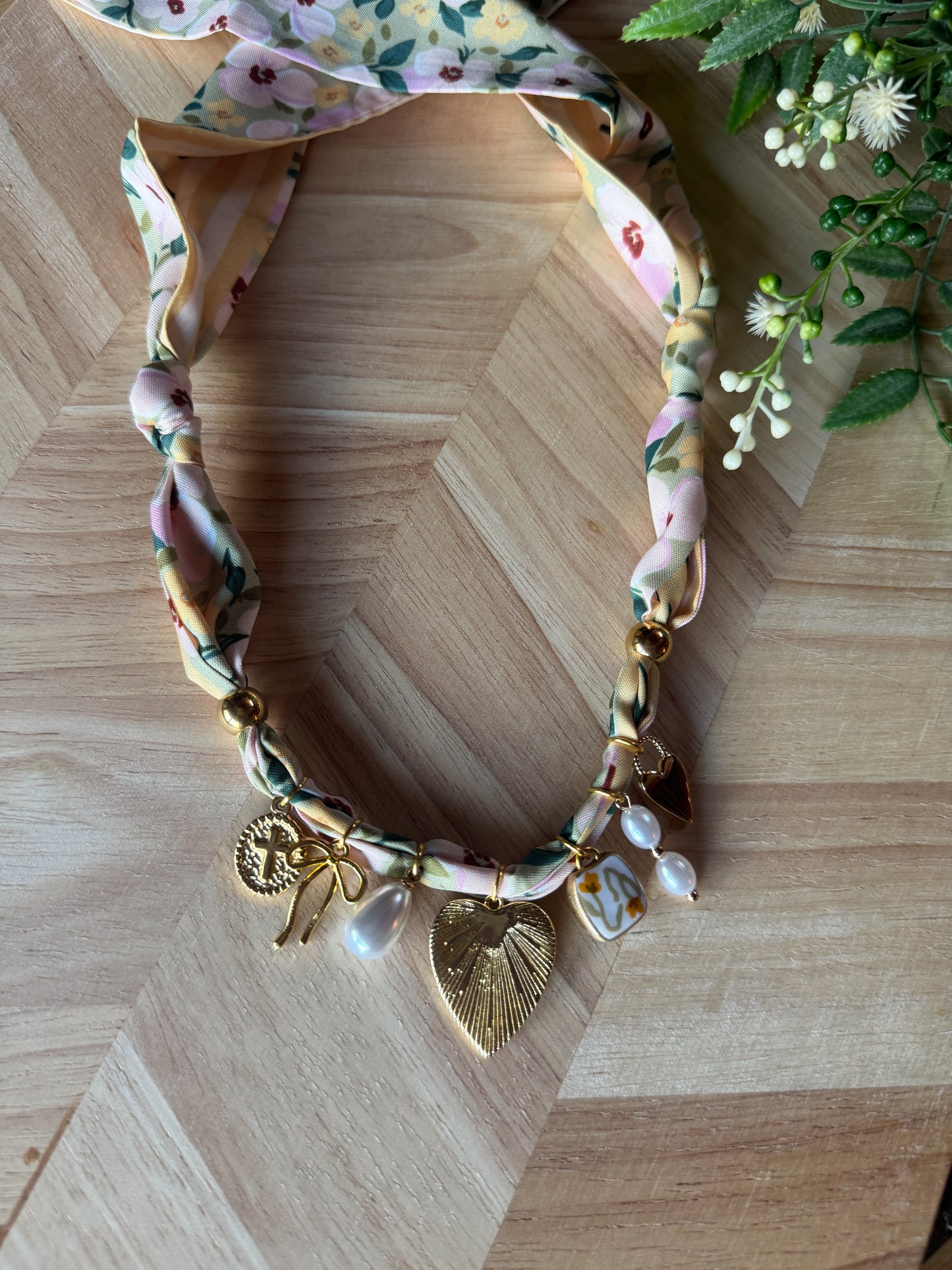 Lola Necklace