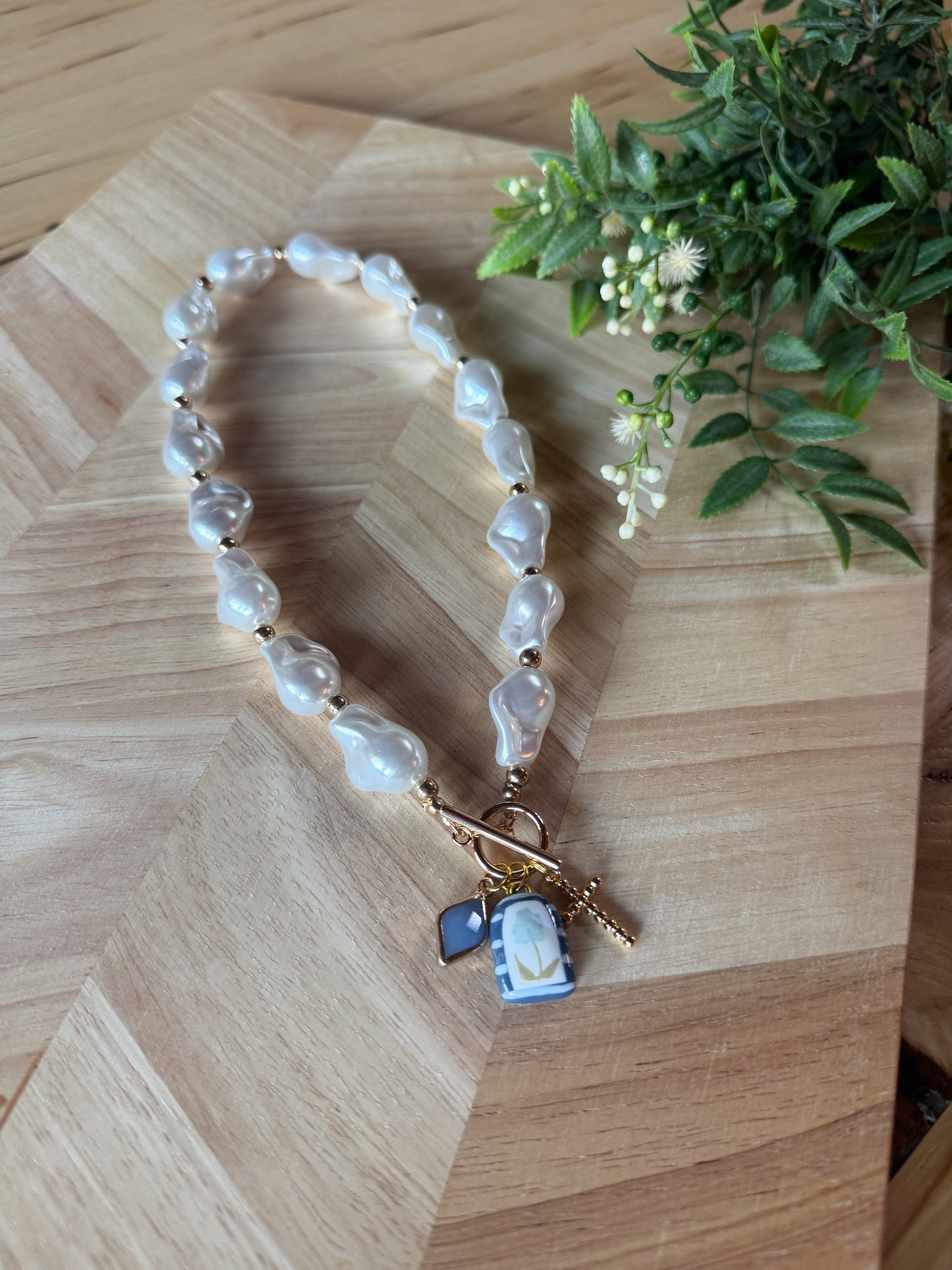Lora Necklace