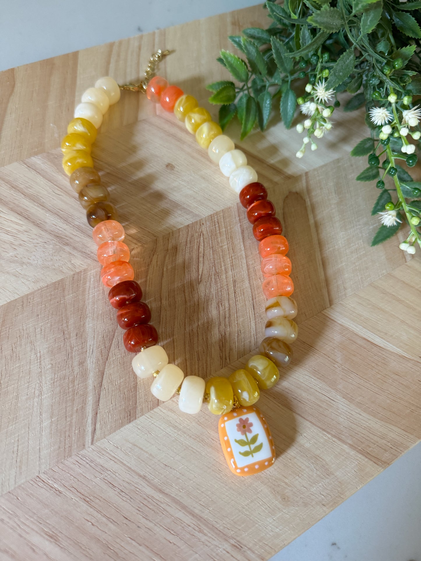 Raye Necklace
