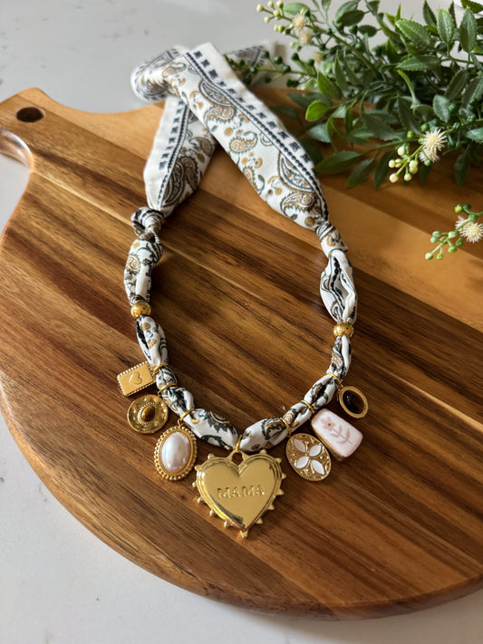 Mama Necklace No.13