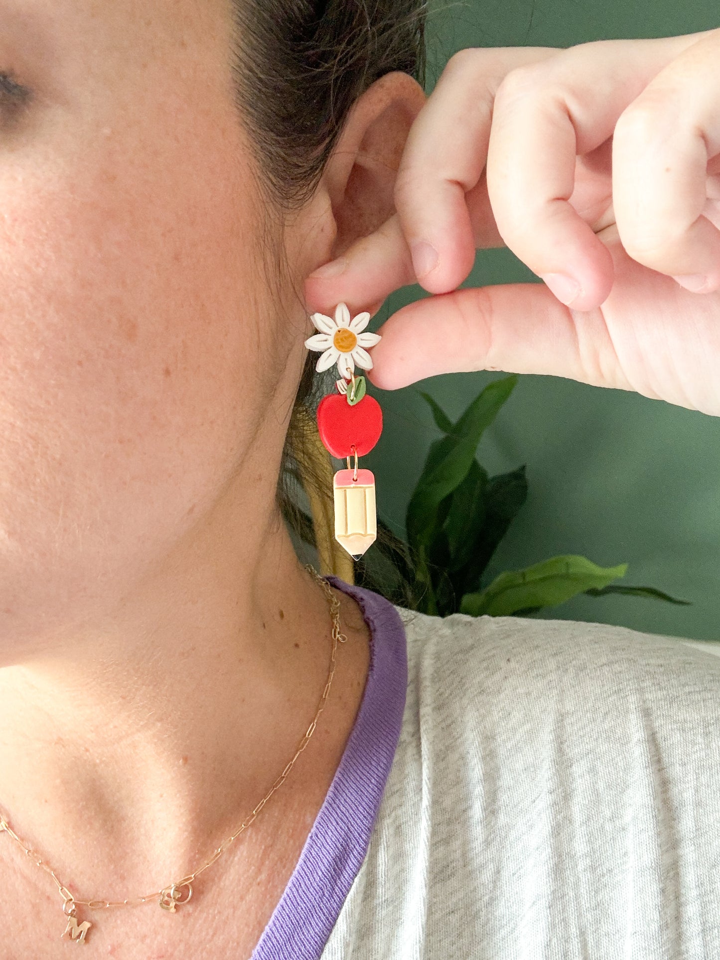 Daisy Supply Dangles